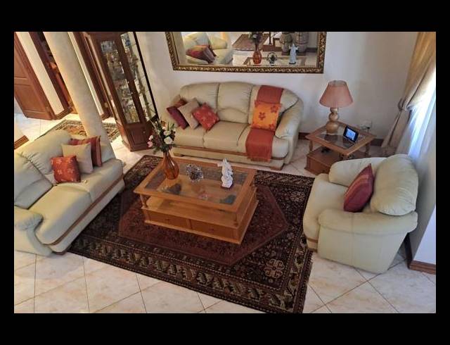 4 BEDROOM FREEHOLD FOR SALE IN LINMEYER